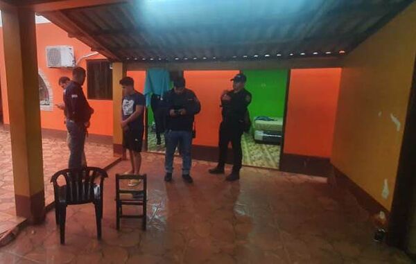 Allanan vivienda de temible delincuente por millonario asalto a un hotel - ABC en el Este - ABC Color