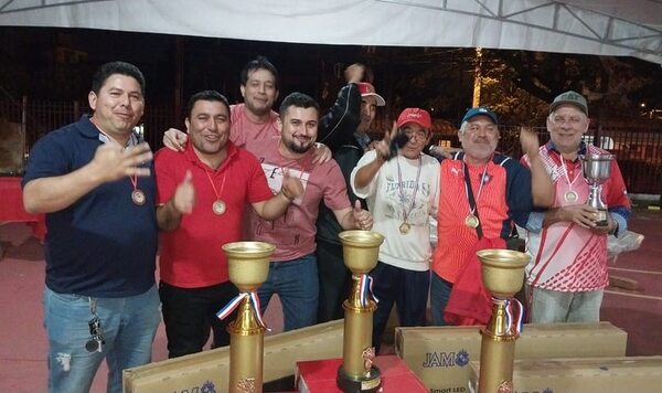 Quincho 1° de Mayo, campeón del torneo de truco deportivo “Día de la Amistad” - Polideportivo - ABC Color