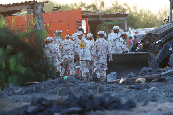 Pasan 24 horas sin avances en rescate de mineros en México - MarketData