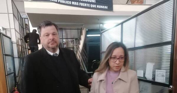 La Nación / Confirman a la fiscal Natalia Fuster para seguir en caso de prevaricato de exjueza Tania Irún
