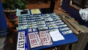 Auto, pisos, cemento, lavarropas, así "inviertieron" parte del platal robado en Tobatí