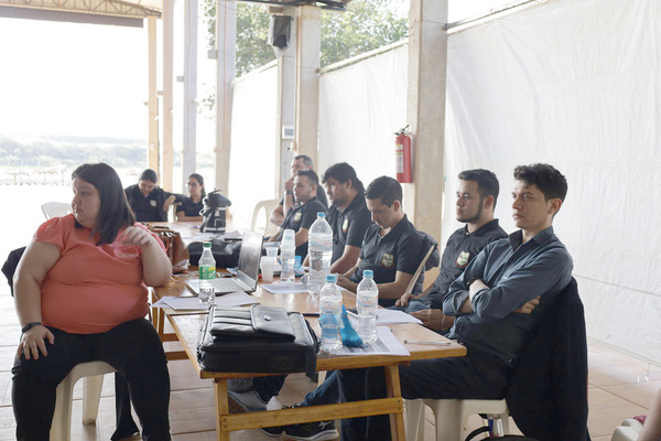 Municipalidades del Alto Paraná buscan mejorar gestiones con contribuyentes - La Clave