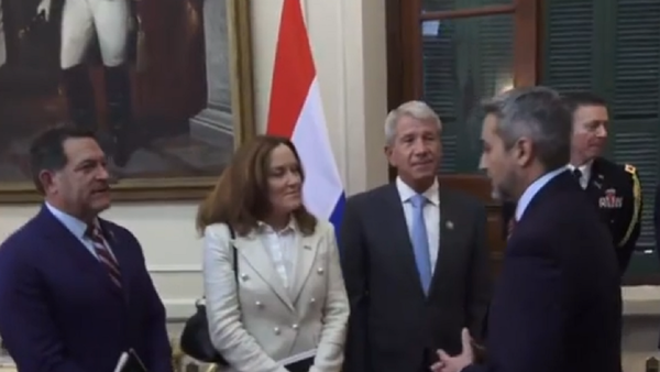 Delegación de congresistas de EEUU se reúne con Abdo en Palacio de López