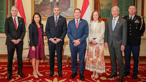 Congresistas norteamericanos hablan sobre seguridad con Abdo - El Independiente