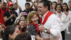 Crónica / Horacio Cartes: "No voy a contestar el odio con odio"