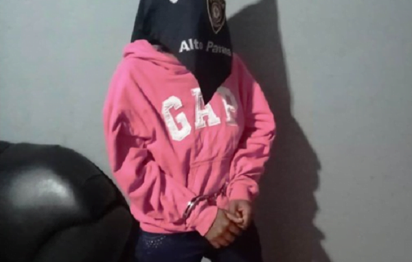 Detenida tras golpear brutalmente a su madre anciana - Noticiero Paraguay