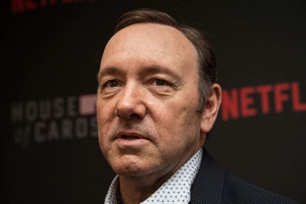 Kevin Spacey pagará 31 millones de dólares a productores de “House of Cards” - Gente - ABC Color