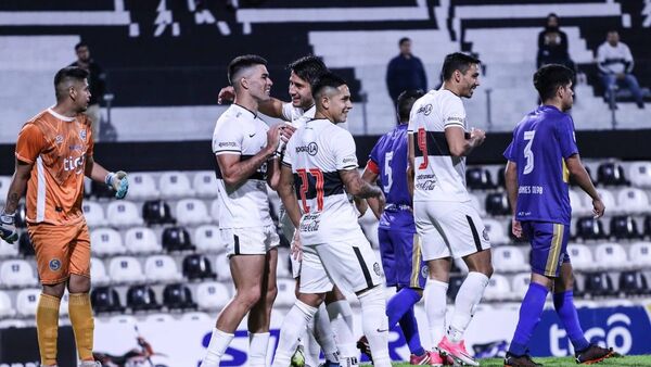 Brian Montenegro sumó minutos y goles para meter presión por la titularidad