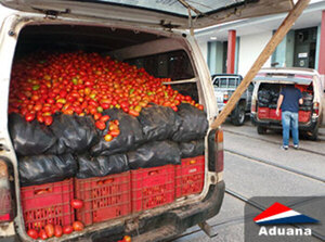 Diario HOY | Aduanas decomisan camión con suplementos nutricionales que entraron---- de contrabando