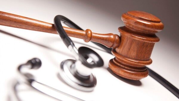 Mala praxis: Condena para médico por muerte de niño queda firme