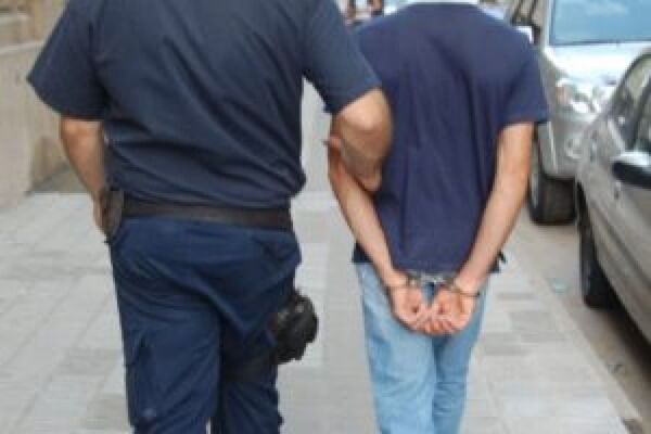 Diario HOY | Criminal que asaltaba y luego abusaba de víctimas mujeres condenado a 11 años de cárcel