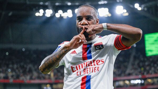Lyon sufre en su estreno en la Ligue 1