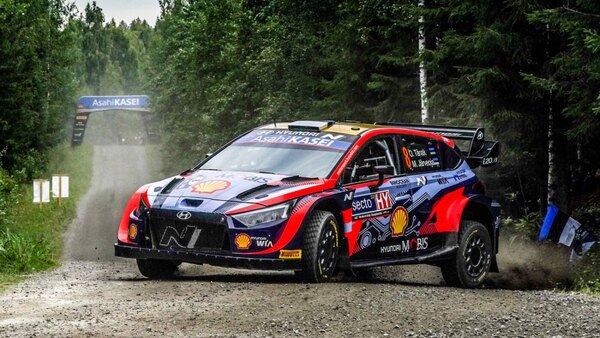 Tänak comanda las acciones en la etapa 1 del Rally de Finlandia