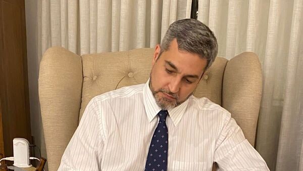 Ejecutivo veta ley que sanciona a los que no paguen multas por no votar