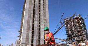 La Nación / Por la baja inversión en obras, el desempleo preocupa al sector de la construcción