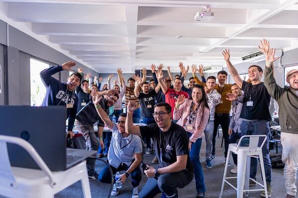 Diario HOY | Más de 70 innovadores sociales participaron del Startup Weekend Asunción 2022