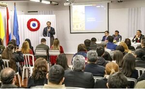 Paraguay sigue siendo el menos endeudado, justifica Hacienda - Economía - ABC Color