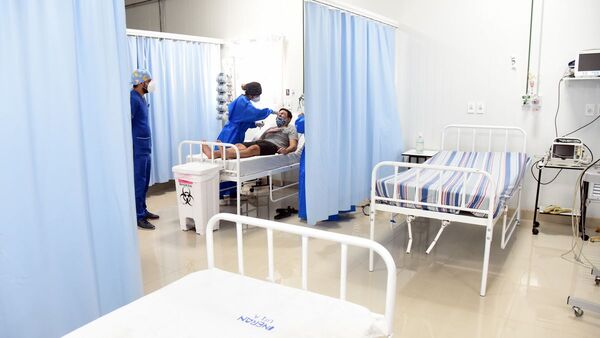Hacienda busca USD 50 millones para sostener 12.000 rubros médicos