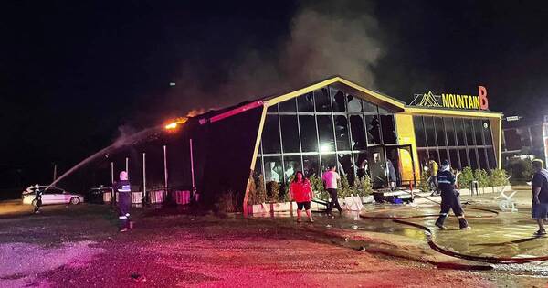 La Nación / Tailandia: incendio en discoteca ilegal deja 15 muertos