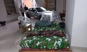 Un conductor entró con su auto en construcción recién terminada - OviedoPress
