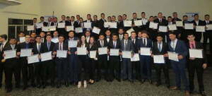 Acto de graduación en el ITC de Técnicos Superior de Electricidad - Noticiero Paraguay