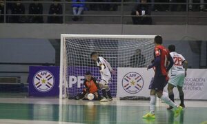 Goleada de Olimpia a Cerro en Ciudad del Este