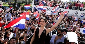¡Regresa a su tierra! Nadia Ferreira rumbo a Paraguay