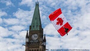 Canadá prohibirá la importación de armas de fuego