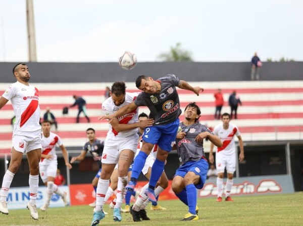 Fue empate en los Jardines del Kelito - APF