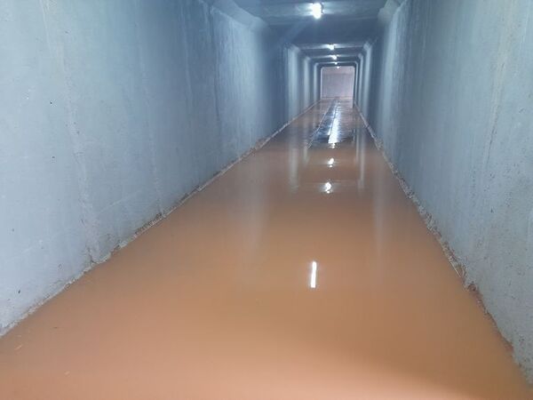 Túnel peatonal inundado: pobladores indignados - Nacionales - ABC Color