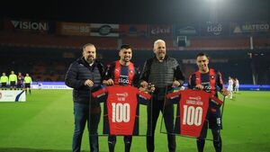 Juan Patiño y Lucena completan 100 partidos con Cerro