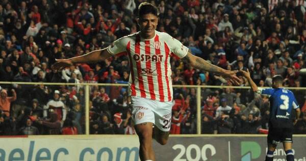 Crónica / Golazo y debut soñado de Marabel en filas de Unión de Santa Fe