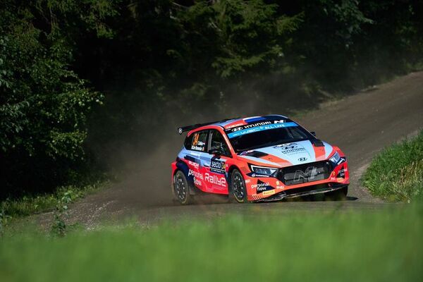 Fau Zaldívar escala a la 4ª posición en Finlandia - ABC Motor 360 - ABC Color