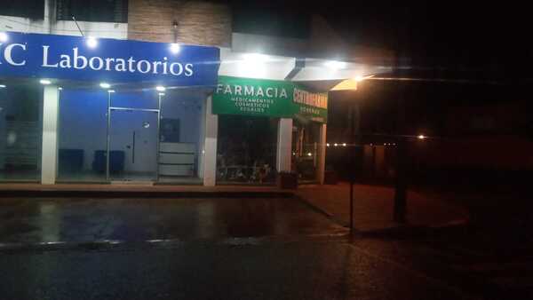 Simuló ser cliente y asaltó una farmacia en Hohenau.
