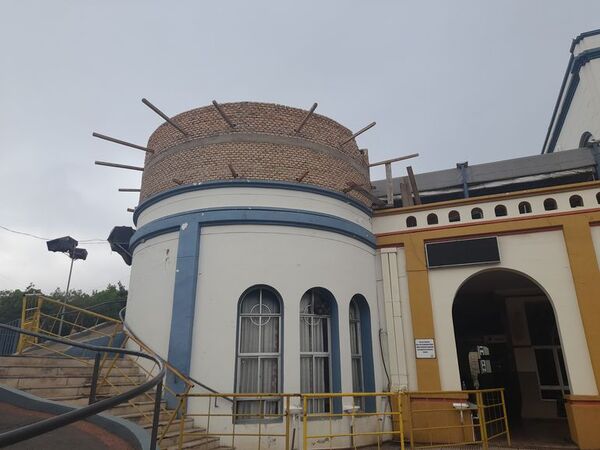 Arquitecto lamenta atropello a lo poco lindo que quedó de fachada de la basílica - Nacionales - ABC Color