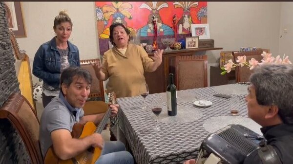 ¡Escuchá cómo canta Ña Tora! (VIDEO)
