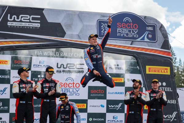 Tänak reina por tercer vez en el Rally de Finlandia