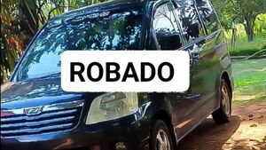 Fueron al motel y al salir le robaron la camioneta que usó de la vecina