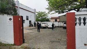 Imputan por homicidio doloso y cohecho pasivo a policías de San Lorenzo - Policiales - ABC Color