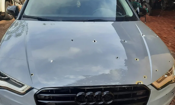 Amenazaron a un hombre por "meterse con mujeres comprometidas" y le balearon el auto - OviedoPress