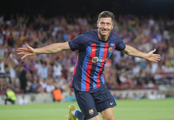 Lewandowski brilla con un gol y dos asistencias en su debut en el Camp Nou - El Independiente