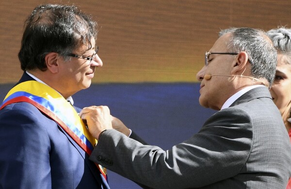 Diario HOY | Gustavo Petro jura como primer presidente de izquierda en Colombia