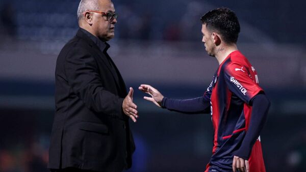 Chiqui: "Estamos punteros, el hincha puede opinar lo que desee"