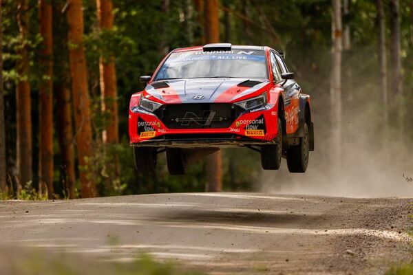 Zaldívar culminó cuarto en Finlandia - ABC Motor 360 - ABC Color