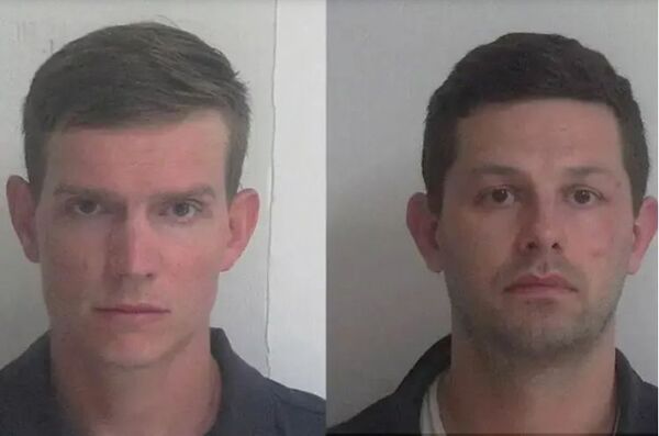 Detienen a una pareja de Georgia (EEUU) acusada de usar a sus hijos adoptivos para hacer pornografía