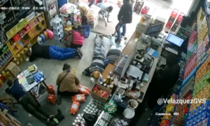 (VIDEO) Tremenda inseguridad: Violento asalto a local del Mercado 4