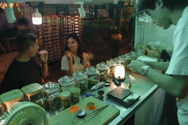 Carritos de “marihuana exprés” toman las calles de Bangkok - Mundo - ABC Color