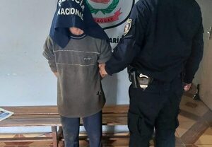 Descubrió a su hijo que le robó, lo ató de pies y manos y entregó a la Policía – Diario TNPRESS