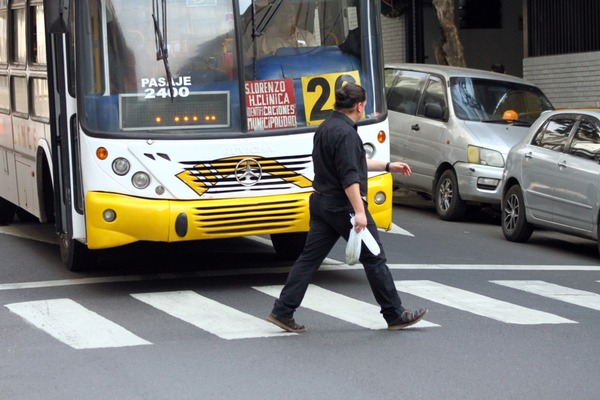 Convocan a empresas de transportes interesadas en prestar servicios en seis tramos del Área Metropolitana - .::Agencia IP::.