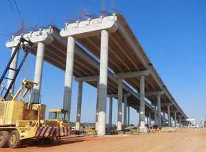Finalizó colocación de vigas del Puente Héroes del Chaco